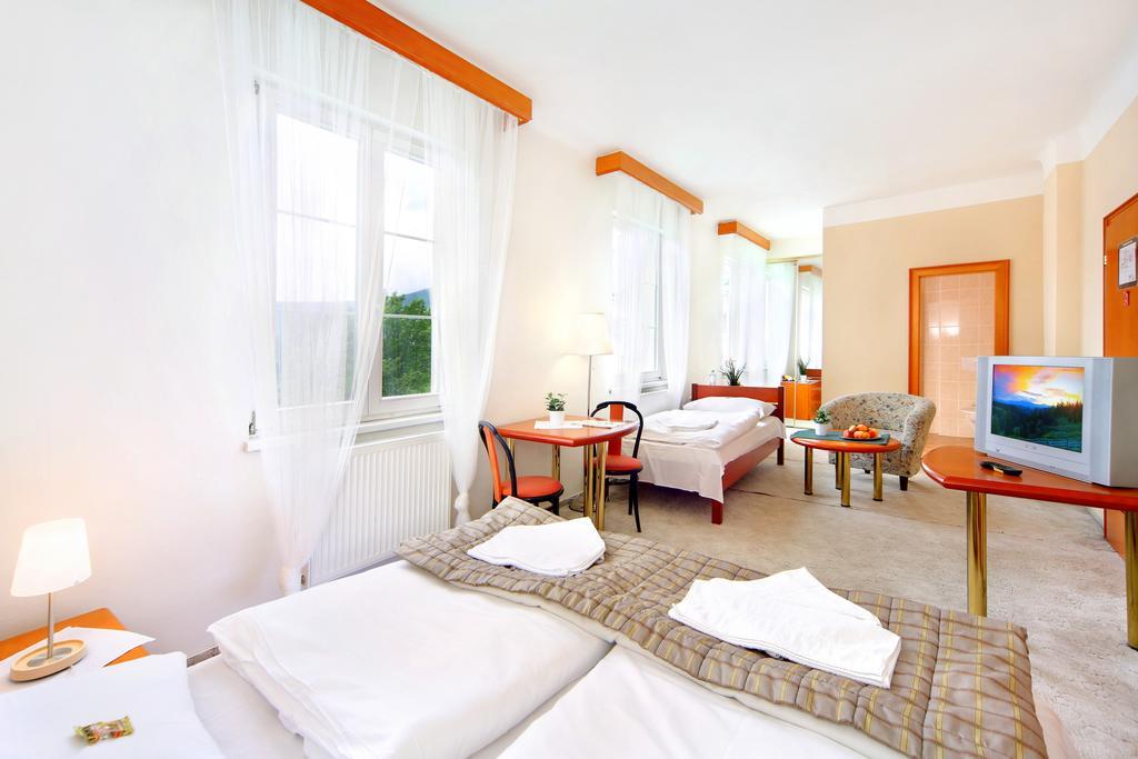 Palace Club Špindlerŭv Mlýn Bilik gambar