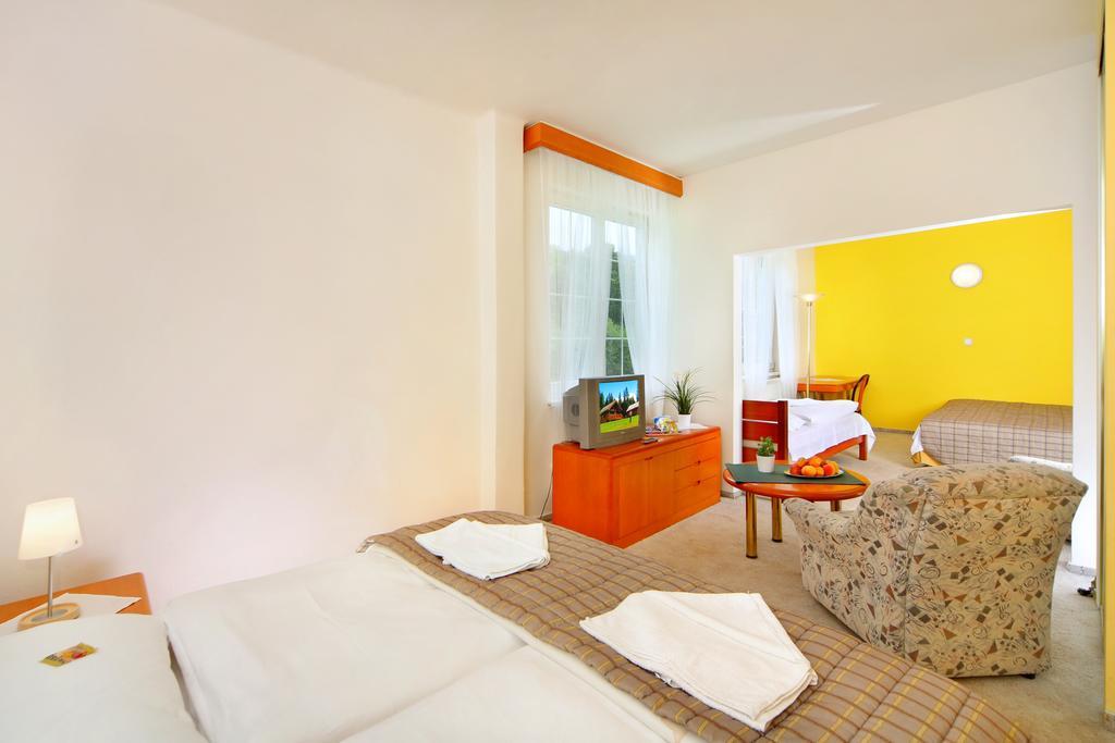 Palace Club Špindlerŭv Mlýn Bilik gambar