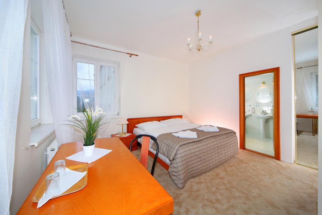 Palace Club Špindlerŭv Mlýn Bilik gambar