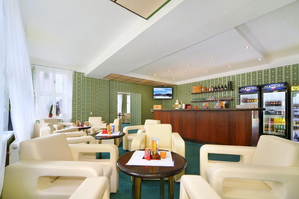 Palace Club Špindlerŭv Mlýn Luaran gambar