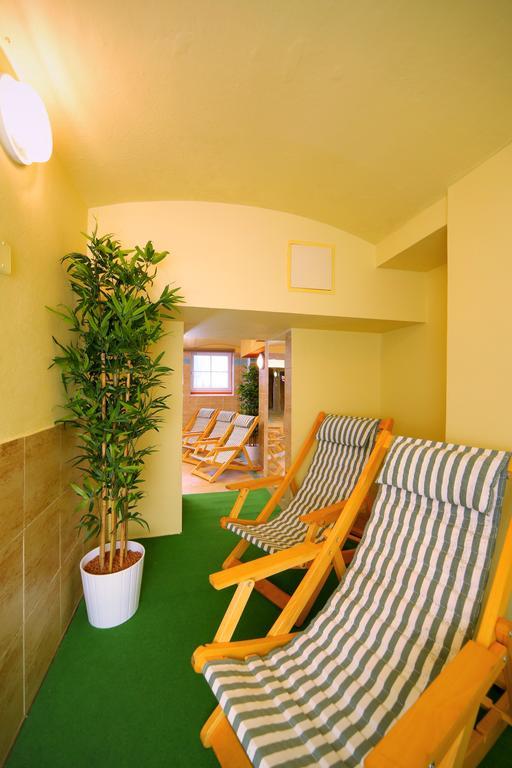 Palace Club Špindlerŭv Mlýn Luaran gambar