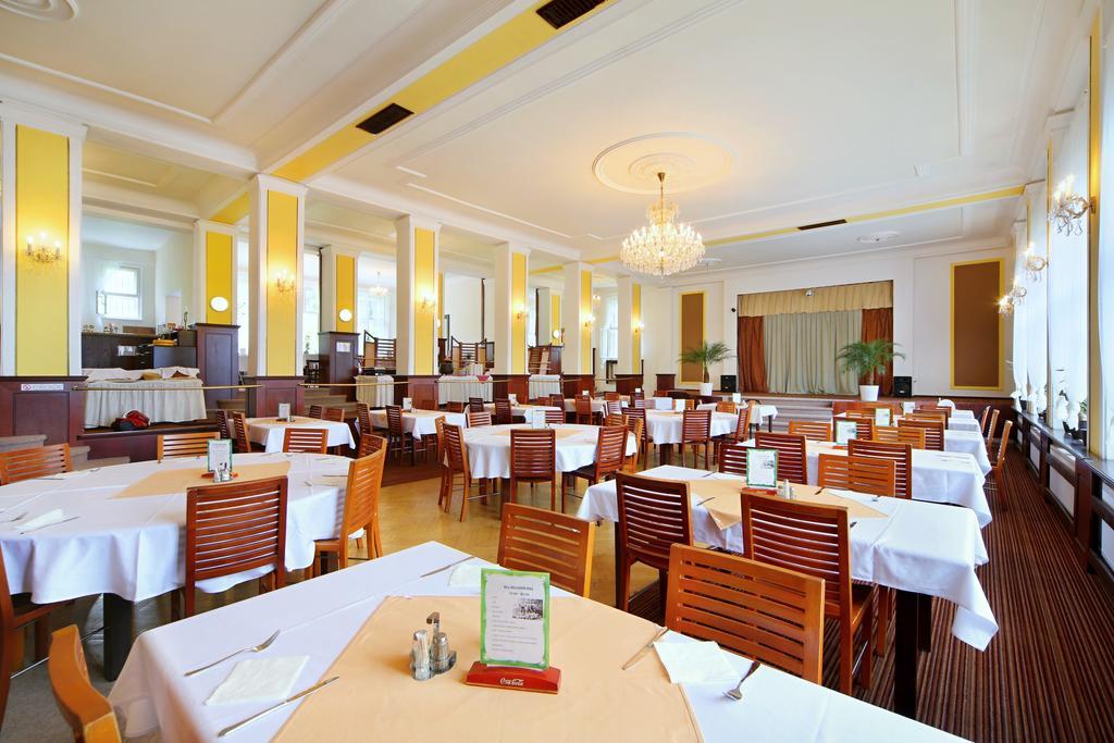 Palace Club Špindlerŭv Mlýn Luaran gambar